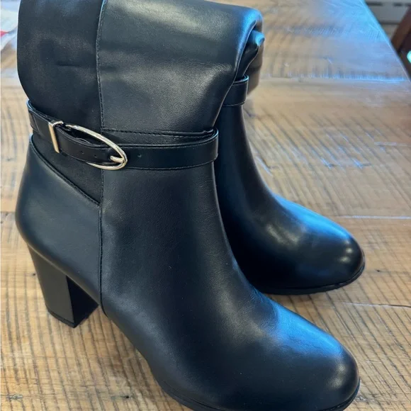 NEW Anne Klein Classic Black Knee-High Block Heel Boot - Women Sz 9 - Picture 4 of 7